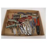 Pliers, Snippers & Side Cutters