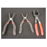 Push Pin & Disconnect Pliers