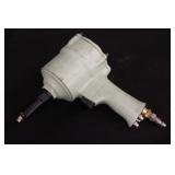 Pistol Type Air Rivet Gun