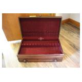 Flatware Chest w Drawer