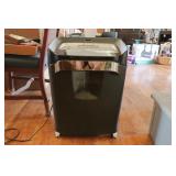 Staples Titanium Cutter