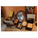 Frames & Photo Albums