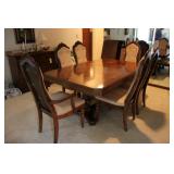 Bernhardt Double Pedestal Dining Room Table & Chai