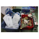 LARGE Lot of Christmas Dï¿½cor