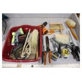 Assorted Lawn shears, Cast-iron Brackets
