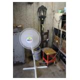 Fan, Stool & Dï¿½cor