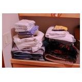 Linens, Towels & Blankets