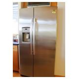 Stainless Steel GE SXS Refrigerator