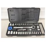 1/4' 3/8' Socket Set