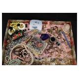 Nice Lot of Vintage Jewelry