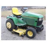 John Deere 425 Riding Mower