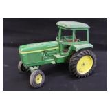 John Deere Tracker