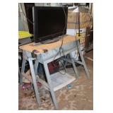 Saw horses & TV