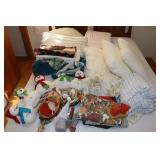 Blankets, Pillows, & Bedding