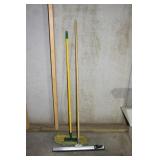 Squeegee & Floor Duster