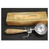 Benedict Indestructo Ice Cream Scoop