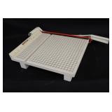 Boston 2612 Paper Cutter