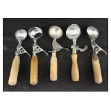 Hamilton Beach Wood Handle Ice Cream Scoops