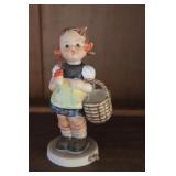 4.25" Hummel Figurine "Sister"