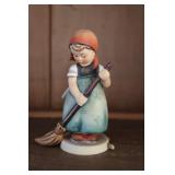 4.25" Hummel Figurine "Little Sweeper"