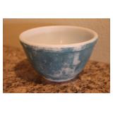 5.5" Pyrex Mixing Bowl