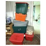 Tubs of Holiday Dï¿½cor