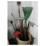 Long Handled Lawn & Garden Tools