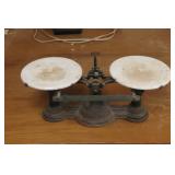 Vintage Cast Iron & Enamel Scale