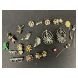 Vintage & Fashion Pins