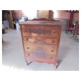 Vintage Chest of Drawers