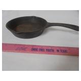 Old Mountain 5 1/2" cast iron skillet