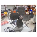 Vintage Westinghouse Table Top Fan