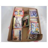 Appx 600 sports cards