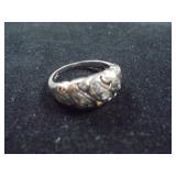 14K white gold ring with clear stones