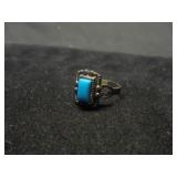 Sterling silver ring with turquise stone