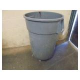 Rubber Trash Can on wheels