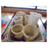 Lot of utensil holders