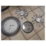Lot of clocks