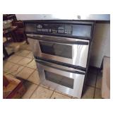 Whirlpool oven / microwave and hood