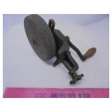 Manual table top grinding wheel