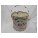Metal minnow bucket