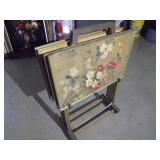 Set of 4 serving trays with stand