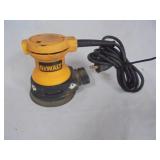 DeWalt sander