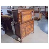Antique Chest of Drawers