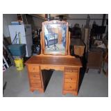 Vintage vanity w / mirror