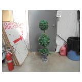 Artifical Topiary Tree