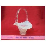 Hobnail ruffled rim basket