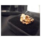 14kt yellow gold nugget ring w/diamonds