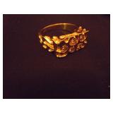 14kt yellow gold nugget ring w/cz stones