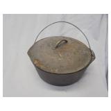 Lodge Cast Iron Dutch Oven